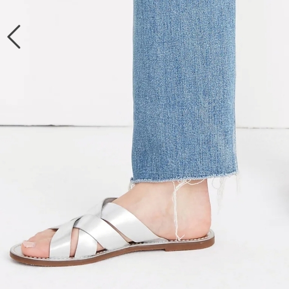Madewell The Boardwalk Woven Slide Sandal in Metallic Silver. Women's size 7.5. - Picture 3 of 16